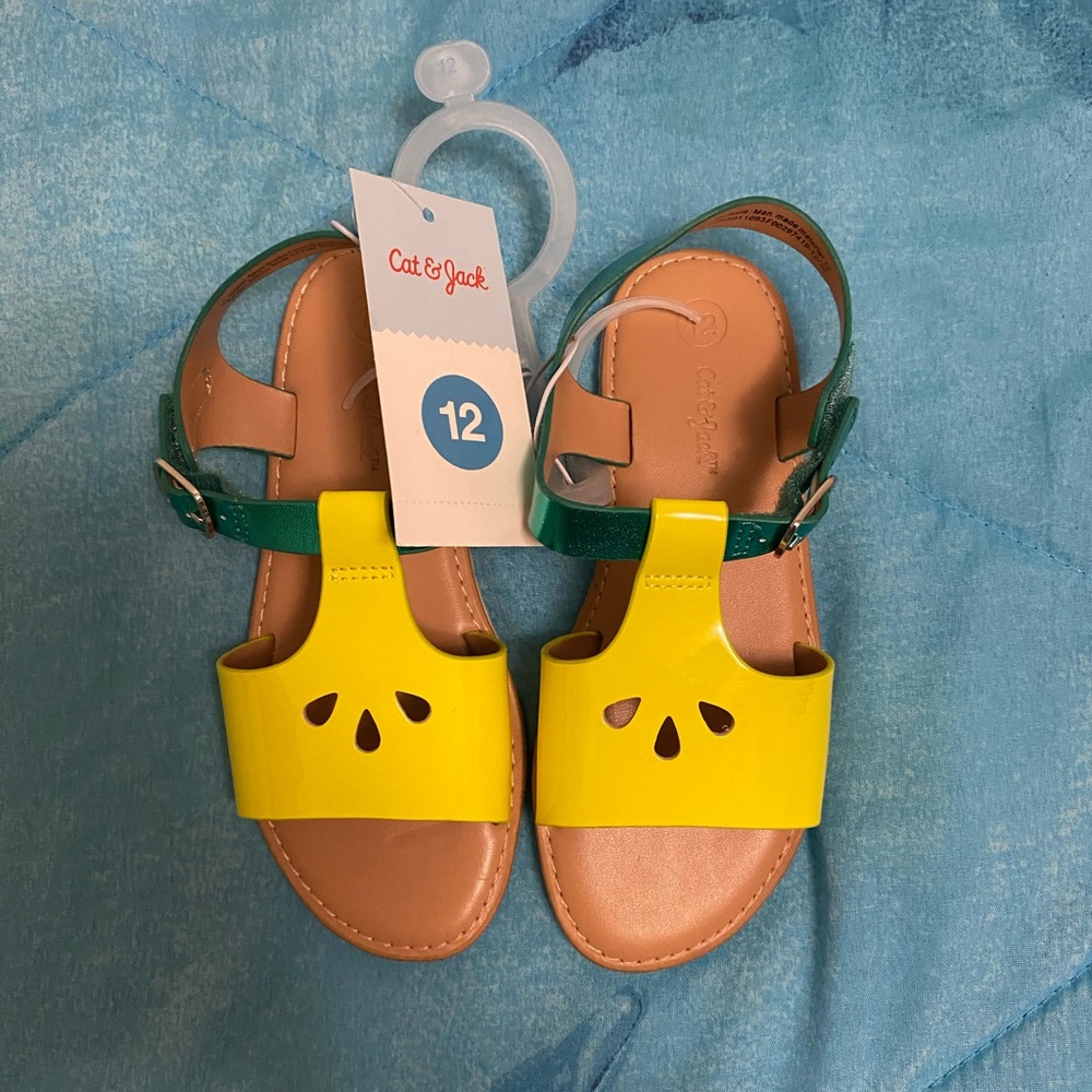 Little girl lemon sandals